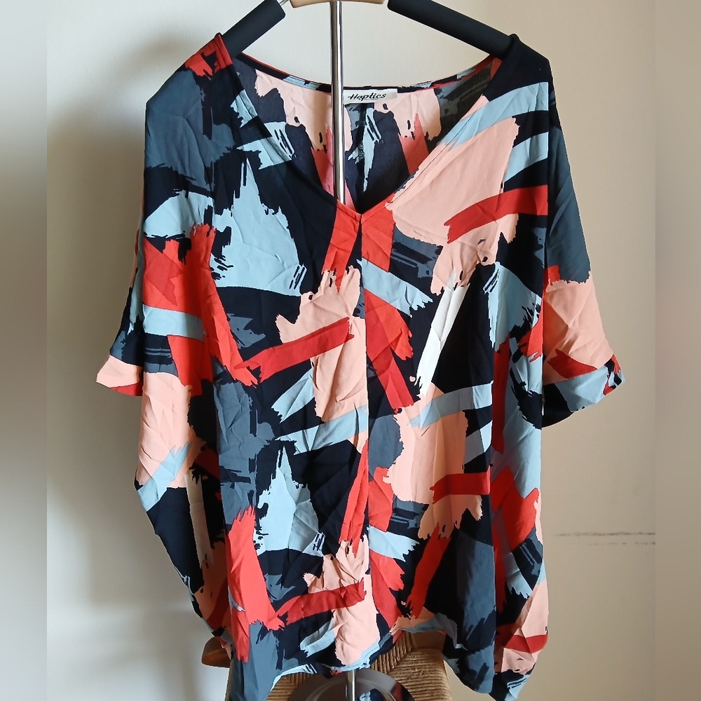 Haptics Size 3X Dolman Sleeves Abstract Flaw